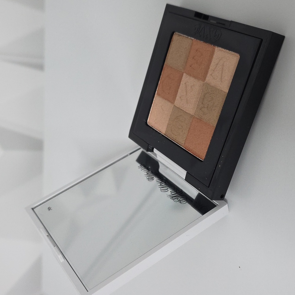 NIB GXVE Check My Glow Multi-dimensional Illuminating Highlighter-Homegrown Glow